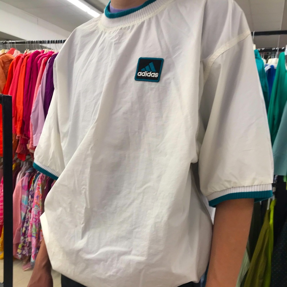 Retro Adidas shortsleeved pullover